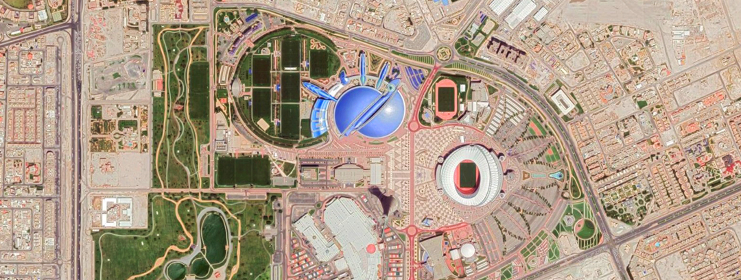 Il Khalifa Stadium nel tessuto urbano di Doha-Al Waab; nello stesso complesso sportivo, in azzurro, si distingue l’Aspire Dome (Google Earth)