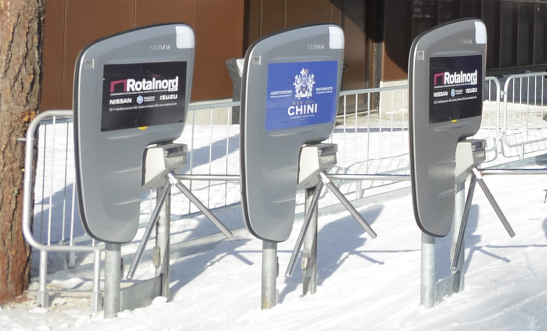 Controllo accessi alla stazione di valle della seggiovia Bassetta-Monte Spolverino.