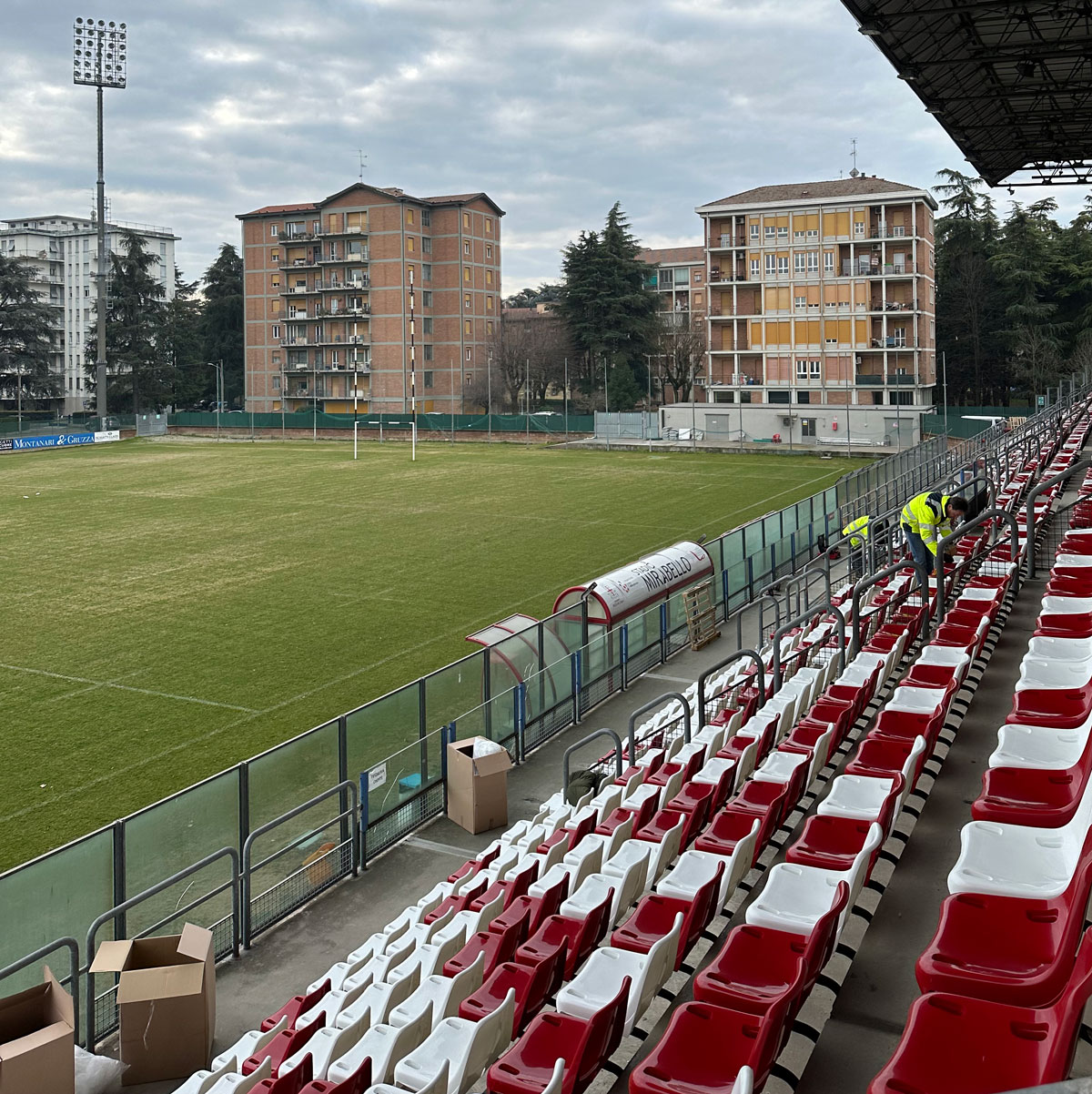 Nuove sedute allo stadio Mirabello di Reggio Emilia