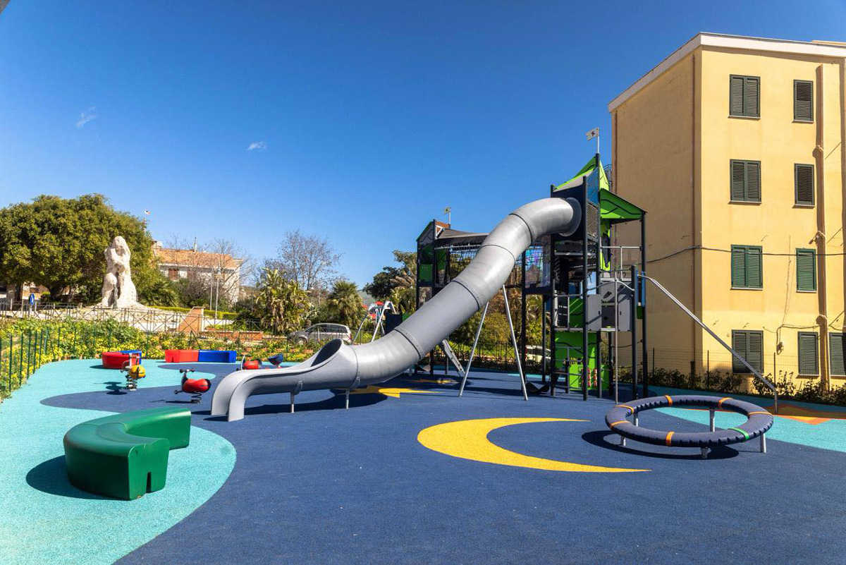 parco giochi a Cianciana (Ag)