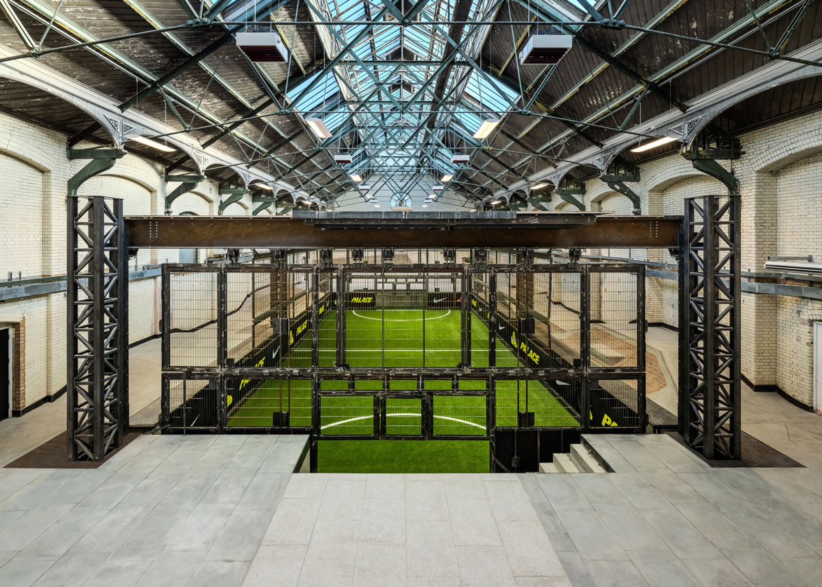 Campo di calcio a Manor Place, Londra - Nike+Palace